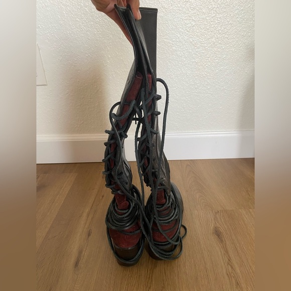 Freebird Black Coal Red Leather lace Up Women's Boots - Picture 10 of 10